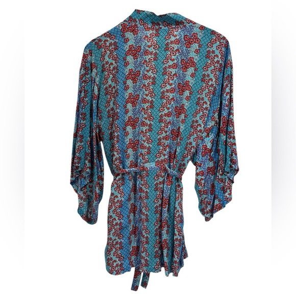 Josie Natori Rayon Colorful Floral Asian Attached Belt Kimono Robe - Size Small - Picture 2 of 11